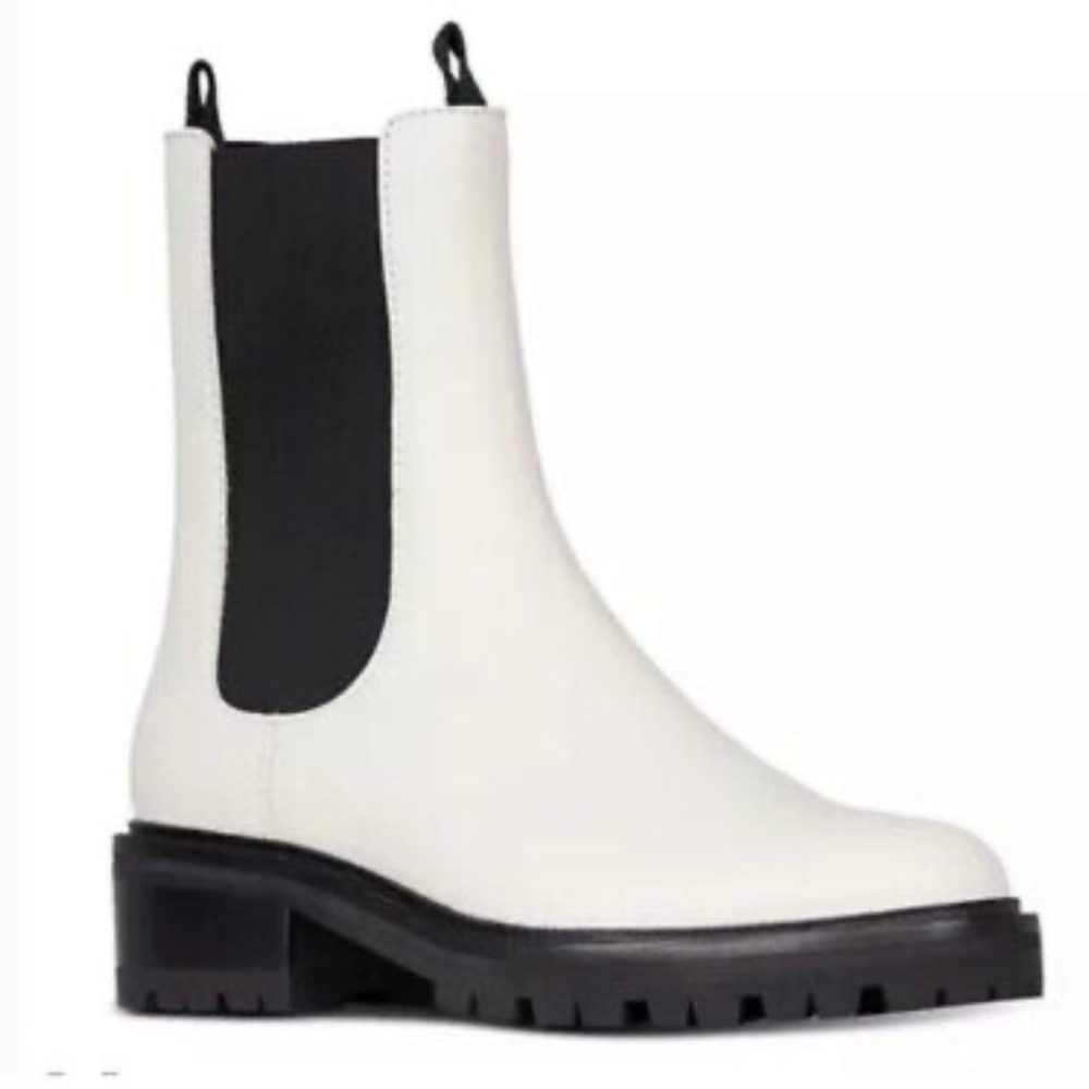 PAIGE Women’s Briana Lug Sole Leather Chelsea White Slip on Ankle Boots Size 8.5